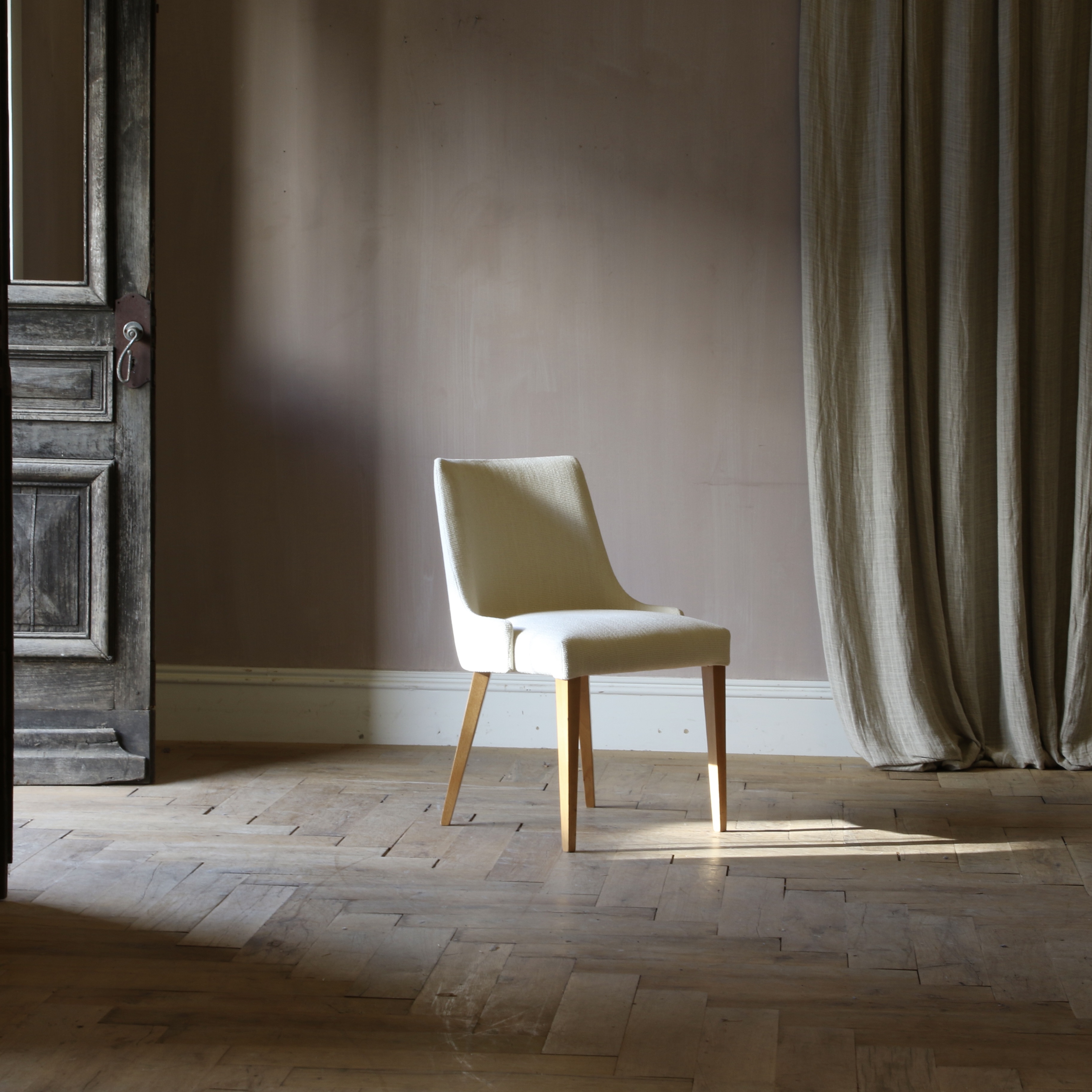 150-76 - Cosmos Chairs // JS Editions